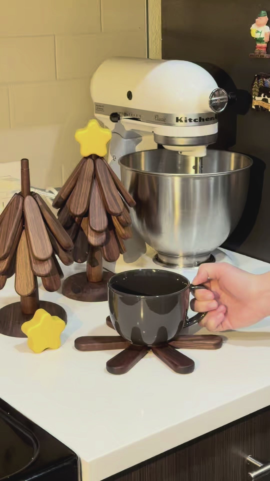 Walnut Christmas Tree Folding Trivet – 4 Layer